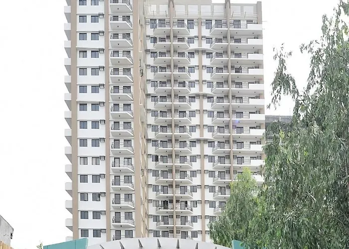 Spacious 3 Bedroom Furnished Near Bgc * Manila