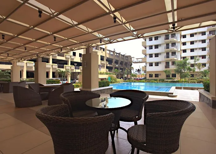 Apartahotel Spacious 3 Bedroom Furnished Near Bgc